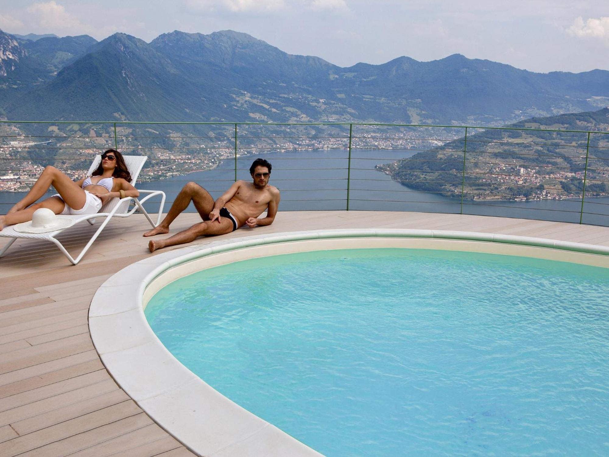 Mantegna - Garden With Lake View And Swimming Pool Parzanica Exteriér fotografie